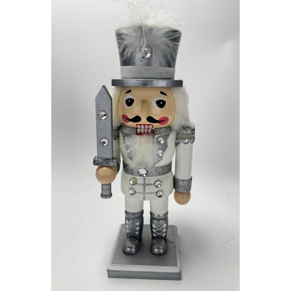 Pier 1 Other - Pier 1 Imports White & Silver Nutcracker Soldier Figurine 10"‎ Holiday Decor